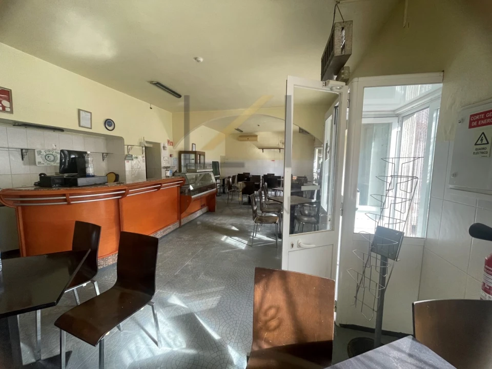 Negócio para Venda em Quinta do Anjo Foto 2