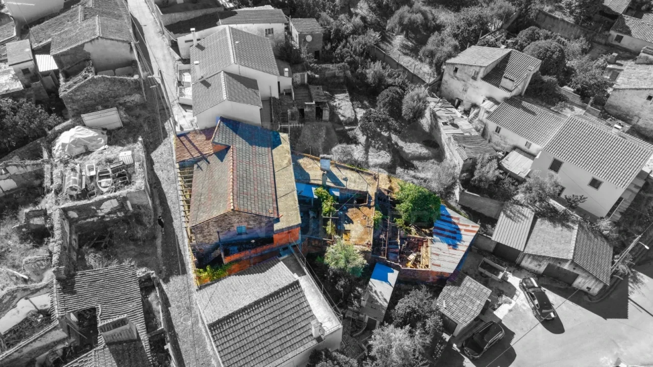 Moradia T5 para Venda em Ortiga Foto 3
