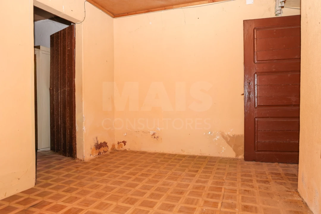 Moradia T5 para Venda em Ortiga Foto 11