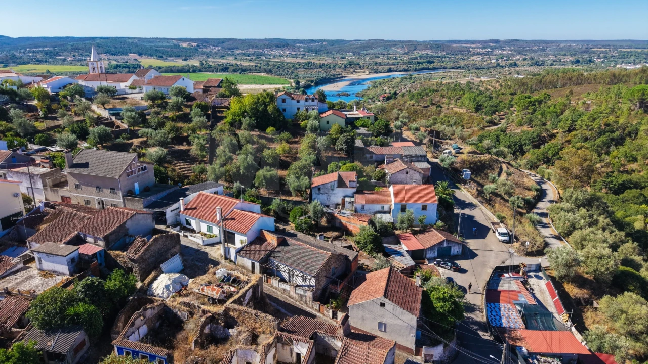 Moradia T5 para Venda em Ortiga Foto 2