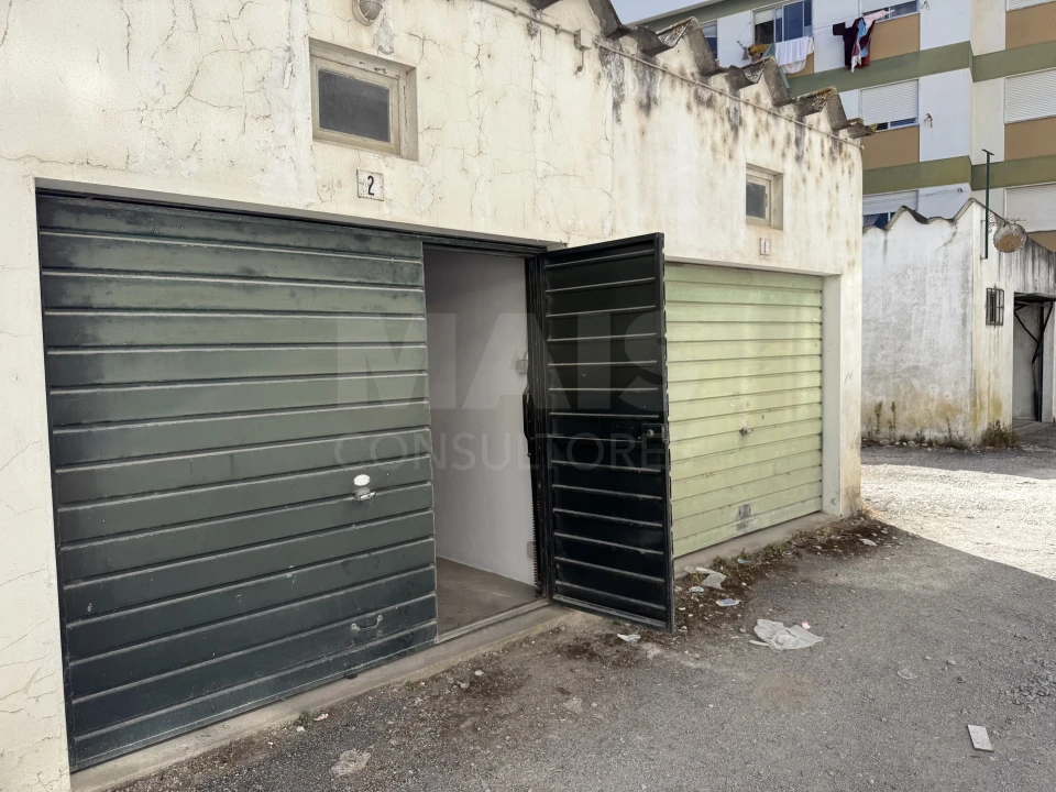 Garagem para Venda em Bombarral e Vale Covo Foto 7