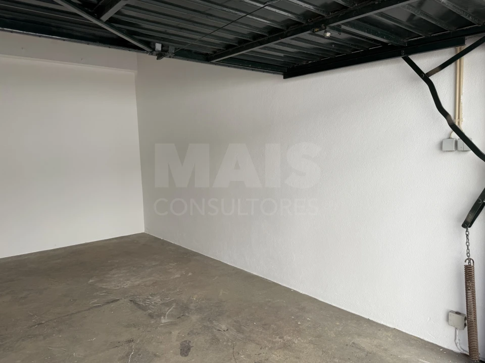Garagem para Venda em Bombarral e Vale Covo Foto 5