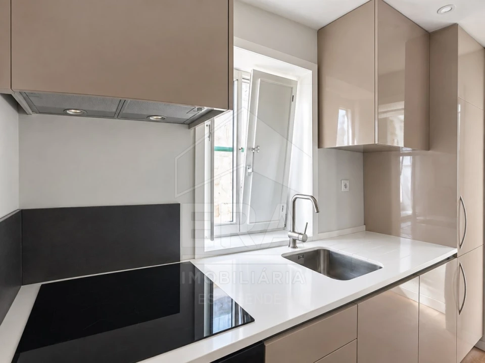 Apartamento T2 para Venda em Santa Maria Maior e Monserrate e Meadela Foto 4