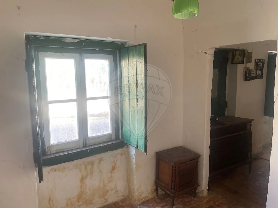 Moradia T2 para Venda em São Vicente do Paul e Vale de Figueira Foto 3
