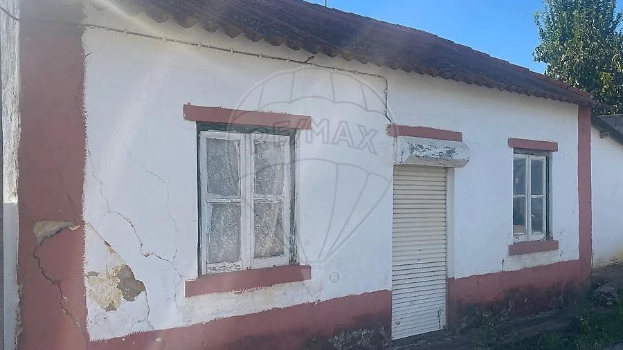 Moradia T2 para Venda em São Vicente do Paul e Vale de Figueira