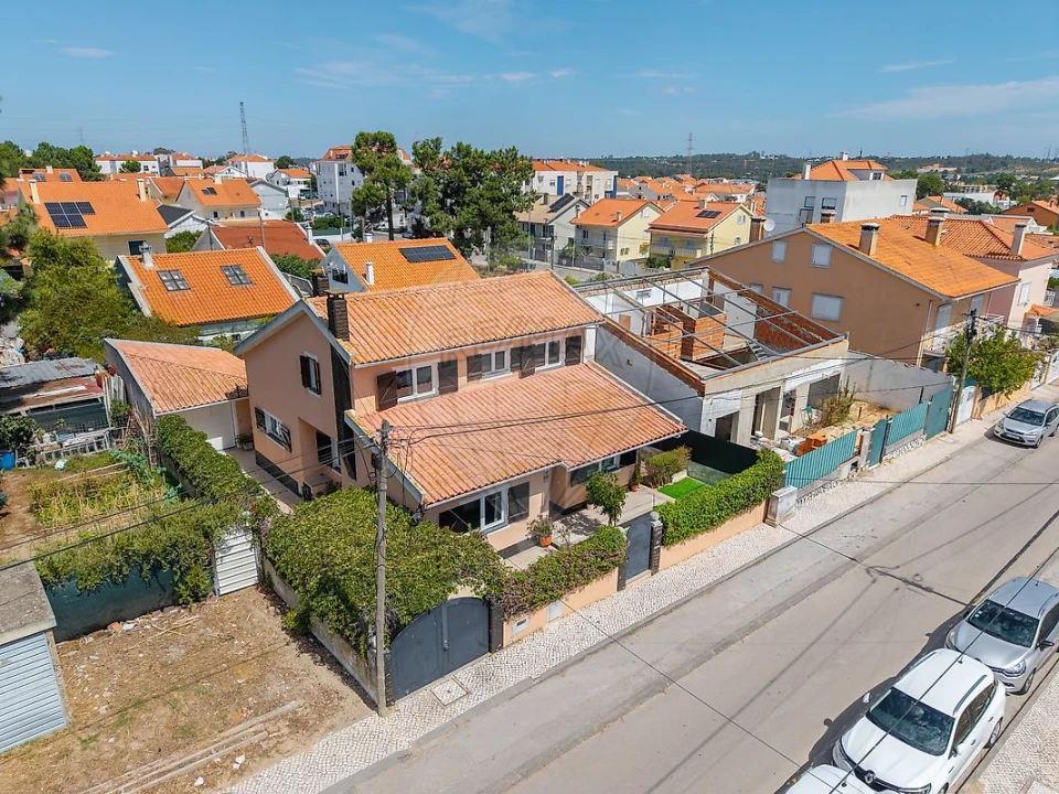 Moradia T4 para Venda em Quinta do Conde Foto 31