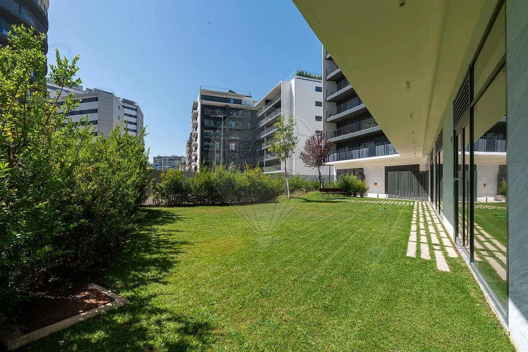 Apartamento T2 para Venda em Lumiar Foto 31