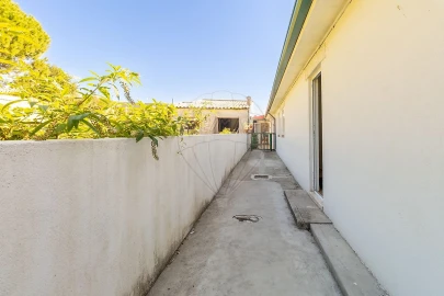 Moradia T8 para Venda em São Felix da Marinha