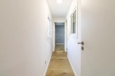 Moradia T8 para Venda em São Felix da Marinha
