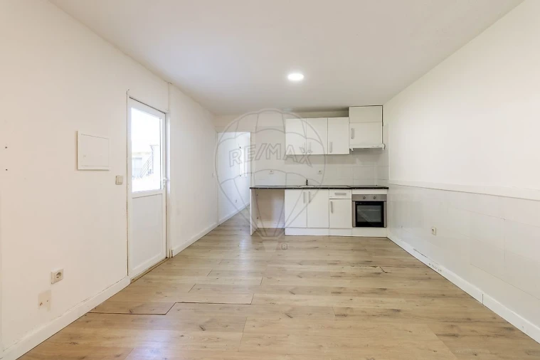 Moradia T8 para Venda em São Felix da Marinha Foto 16