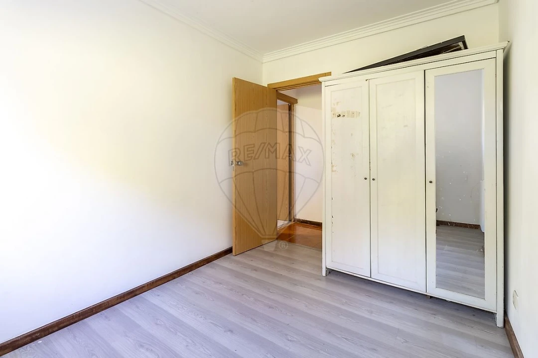 Moradia T8 para Venda em São Felix da Marinha Foto 13
