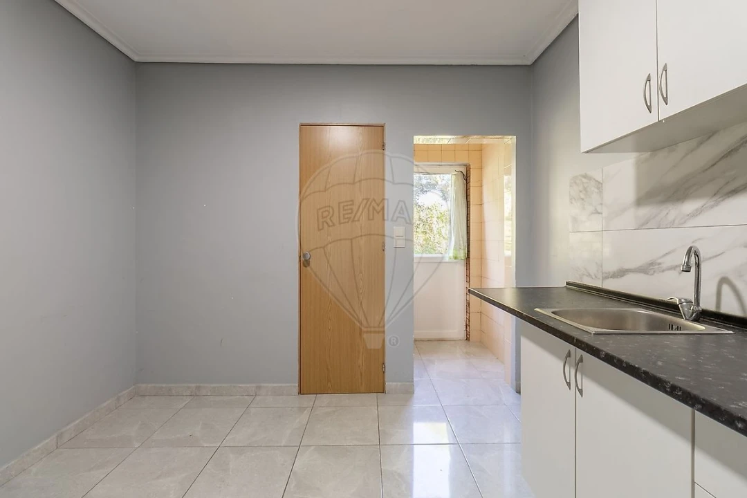 Moradia T8 para Venda em São Felix da Marinha Foto 7