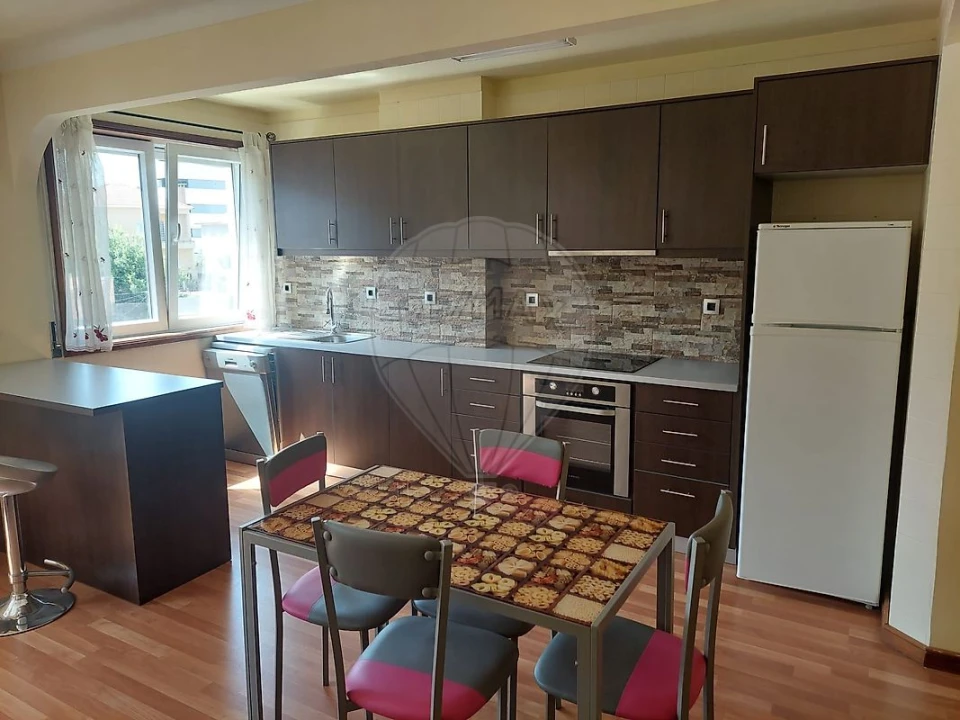 Apartamento T2 para Venda em Mafamude e Vilar do Paraíso Foto 3