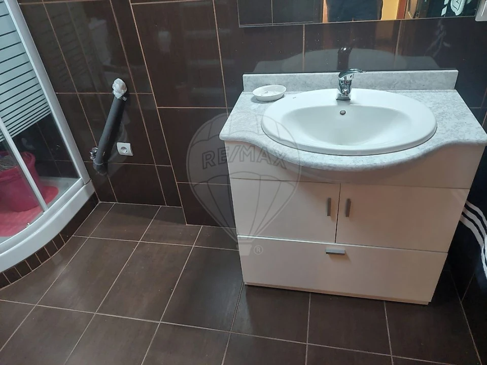 Apartamento T2 para Venda em Mafamude e Vilar do Paraíso Foto 12