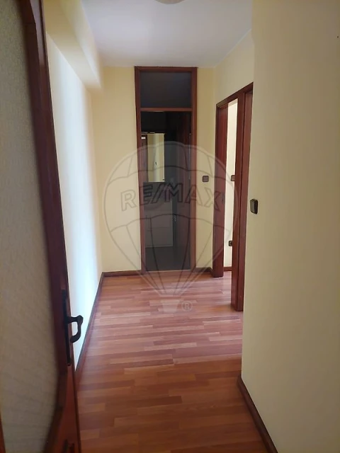 Apartamento T2 para Venda em Mafamude e Vilar do Paraíso