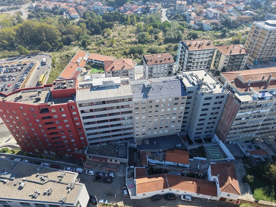 Apartamento T2 para Venda em Mafamude e Vilar do Paraíso Foto 17