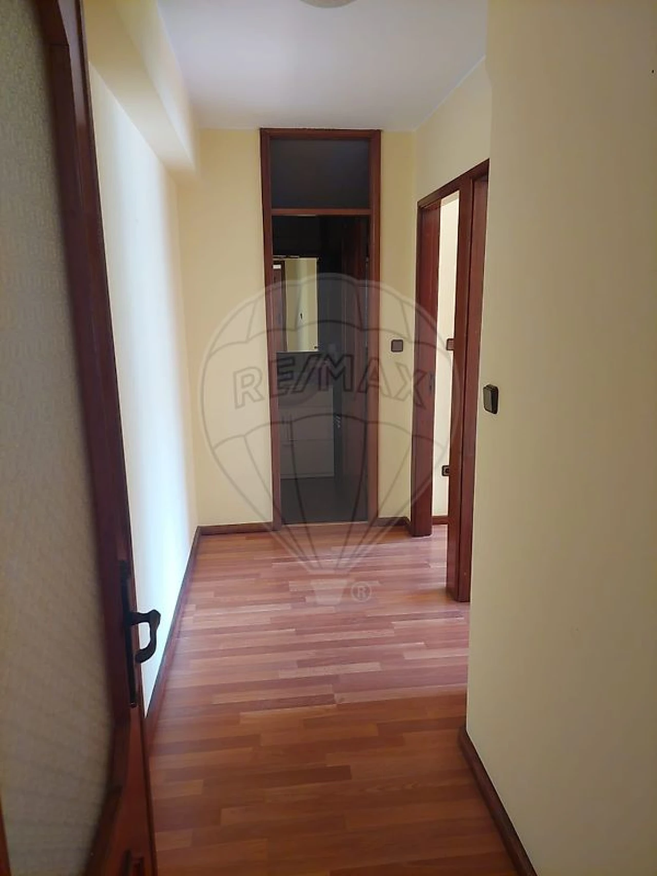 Apartamento T2 para Venda em Mafamude e Vilar do Paraíso Foto 2