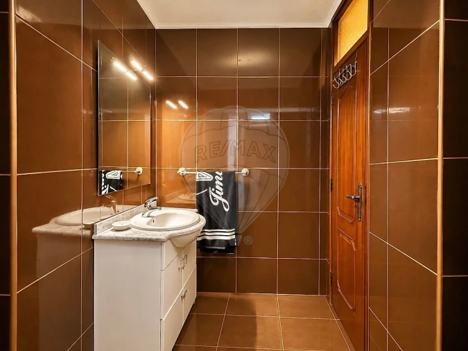 Apartamento T2 para Venda em Mafamude e Vilar do Paraíso Foto 2