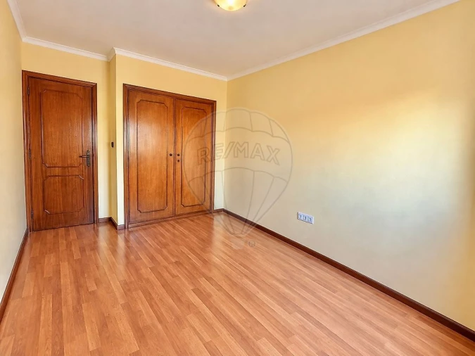 Apartamento T2 para Venda em Mafamude e Vilar do Paraíso Foto 5