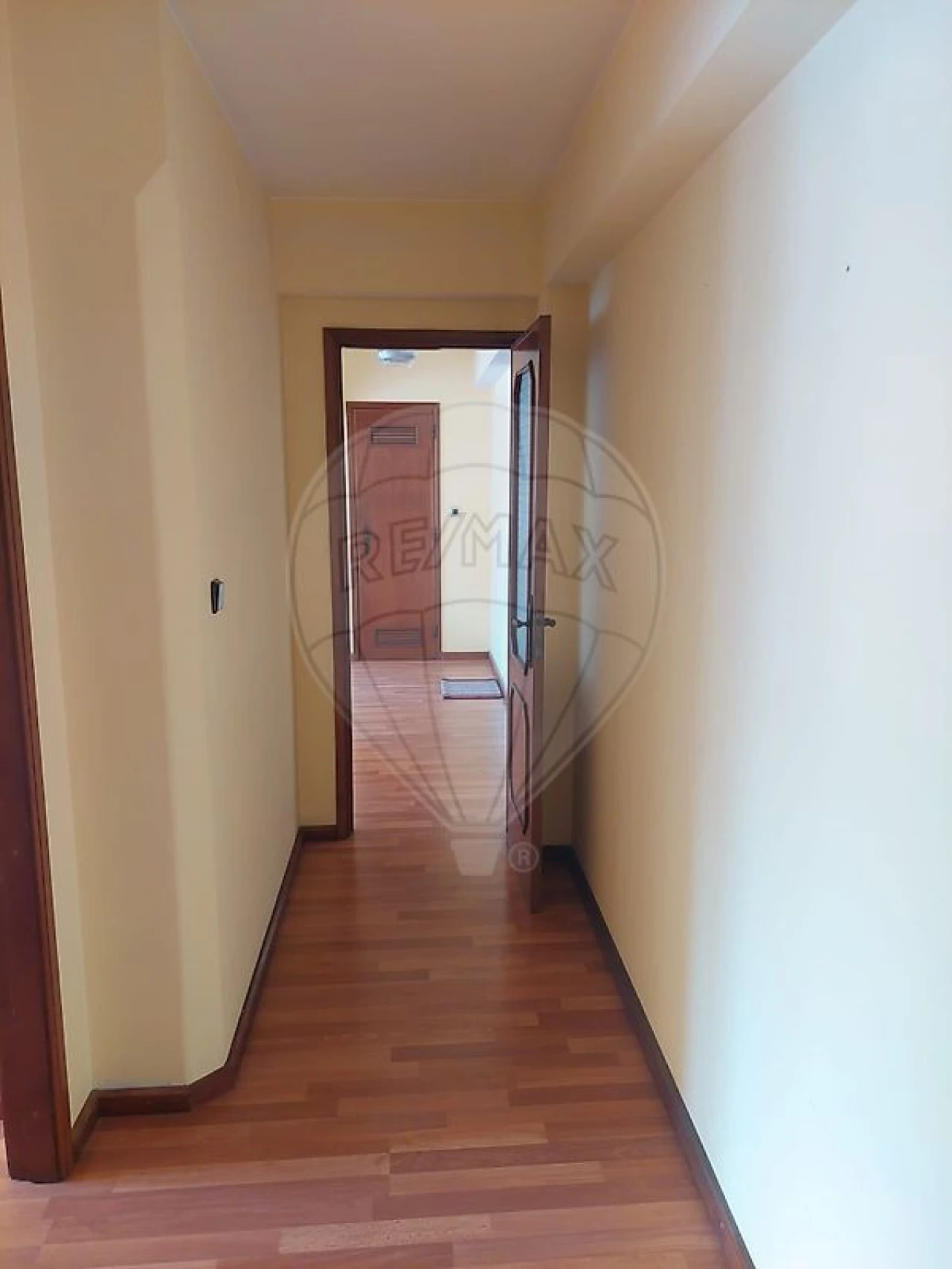 Apartamento T2 para Venda em Mafamude e Vilar do Paraíso Foto 6