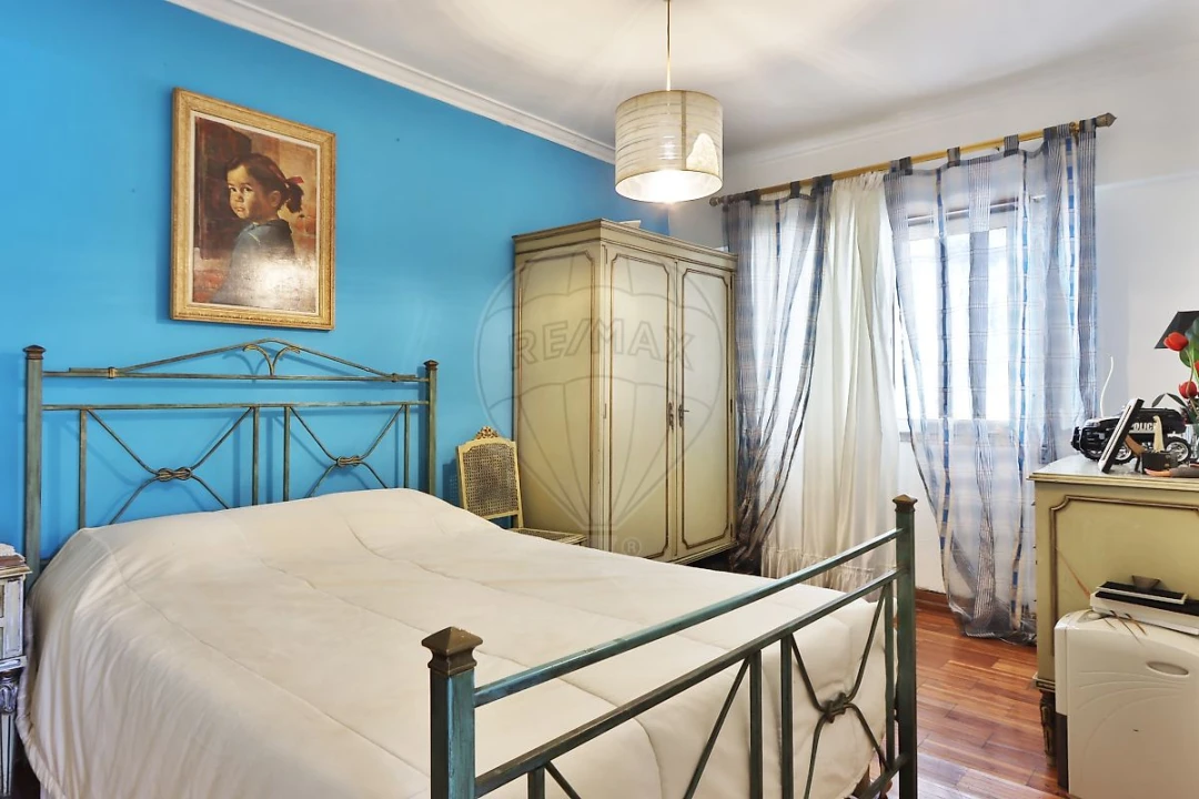Apartamento T2 para Venda em São Domingos de Rana Foto 12