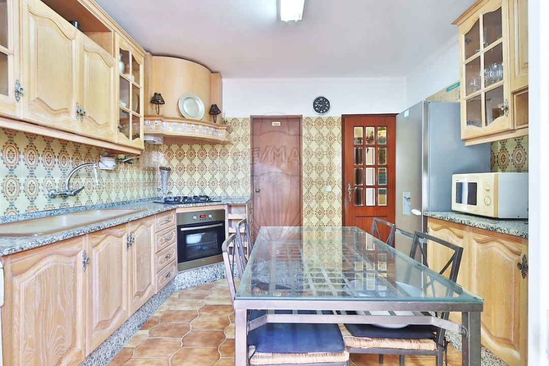 Apartamento T2 para Venda em São Domingos de Rana Foto 5