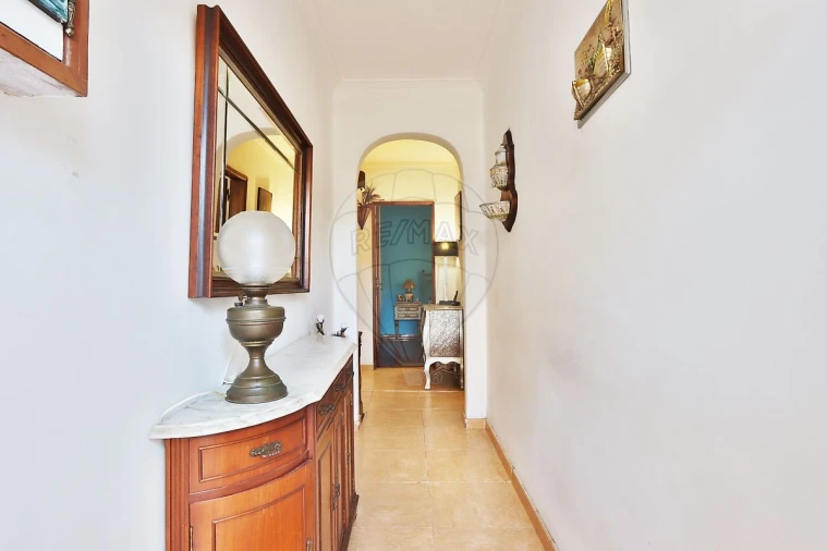 Apartamento T2 para Venda em São Domingos de Rana Foto 9