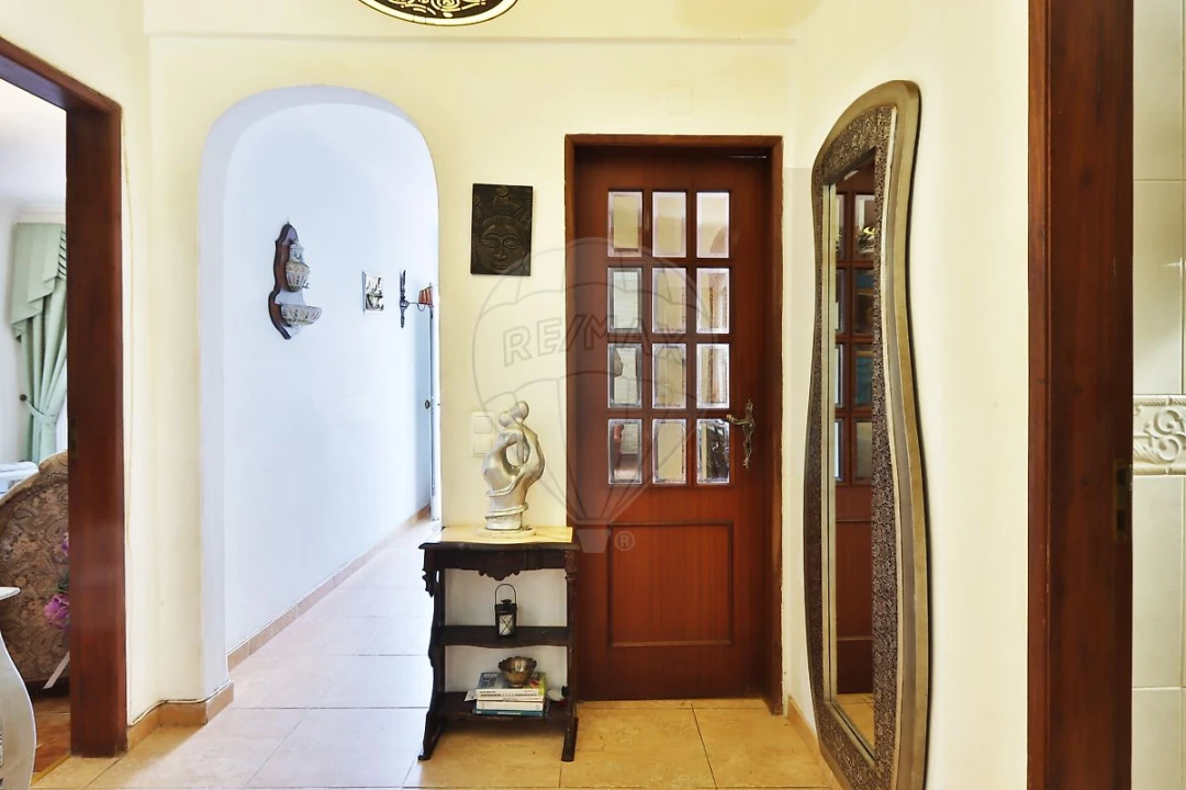 Apartamento T2 para Venda em São Domingos de Rana Foto 10