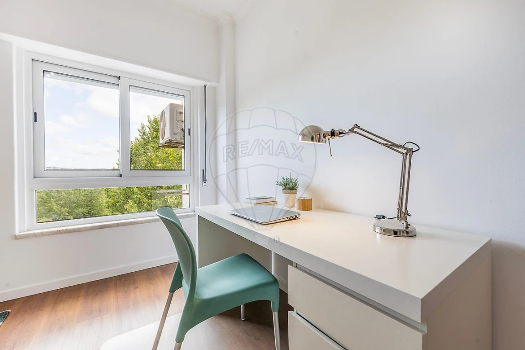 Apartamento T2 para Venda em Alfragide Foto 25