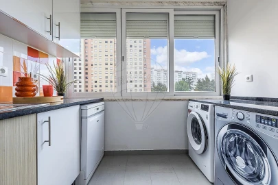 Apartamento T2 para Venda em Alfragide
