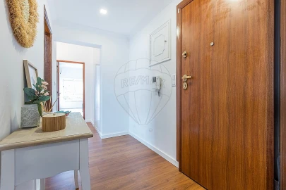 Apartamento T2 para Venda em Alfragide