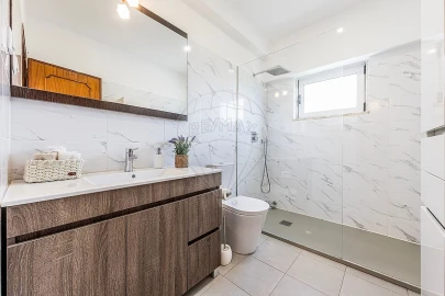 Apartamento T2 para Venda em Alfragide
