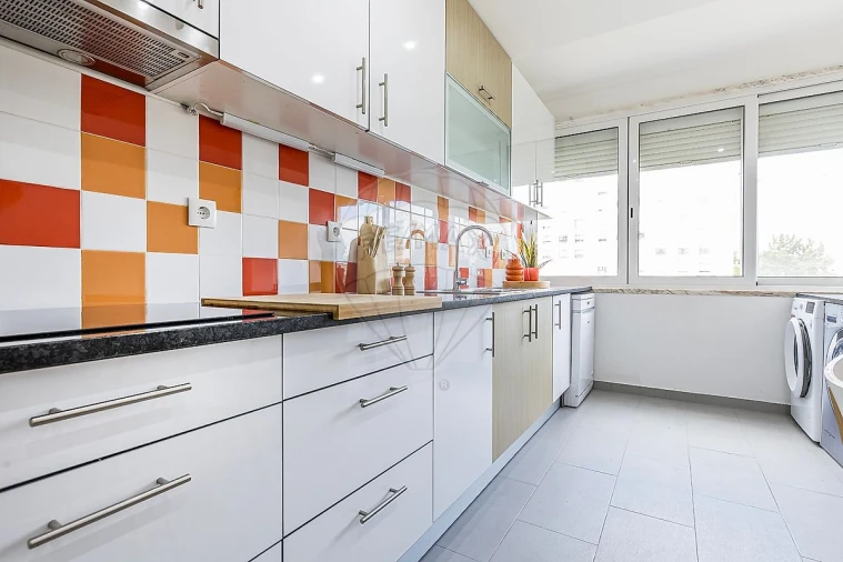 Apartamento T2 para Venda em Alfragide Foto 23