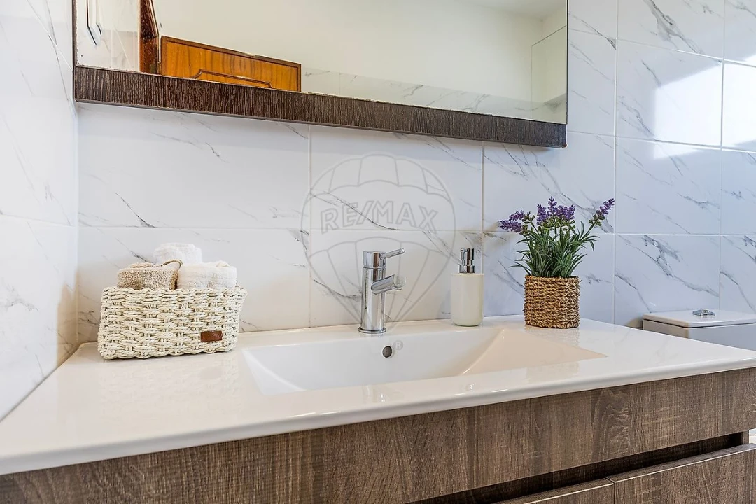 Apartamento T2 para Venda em Alfragide Foto 19