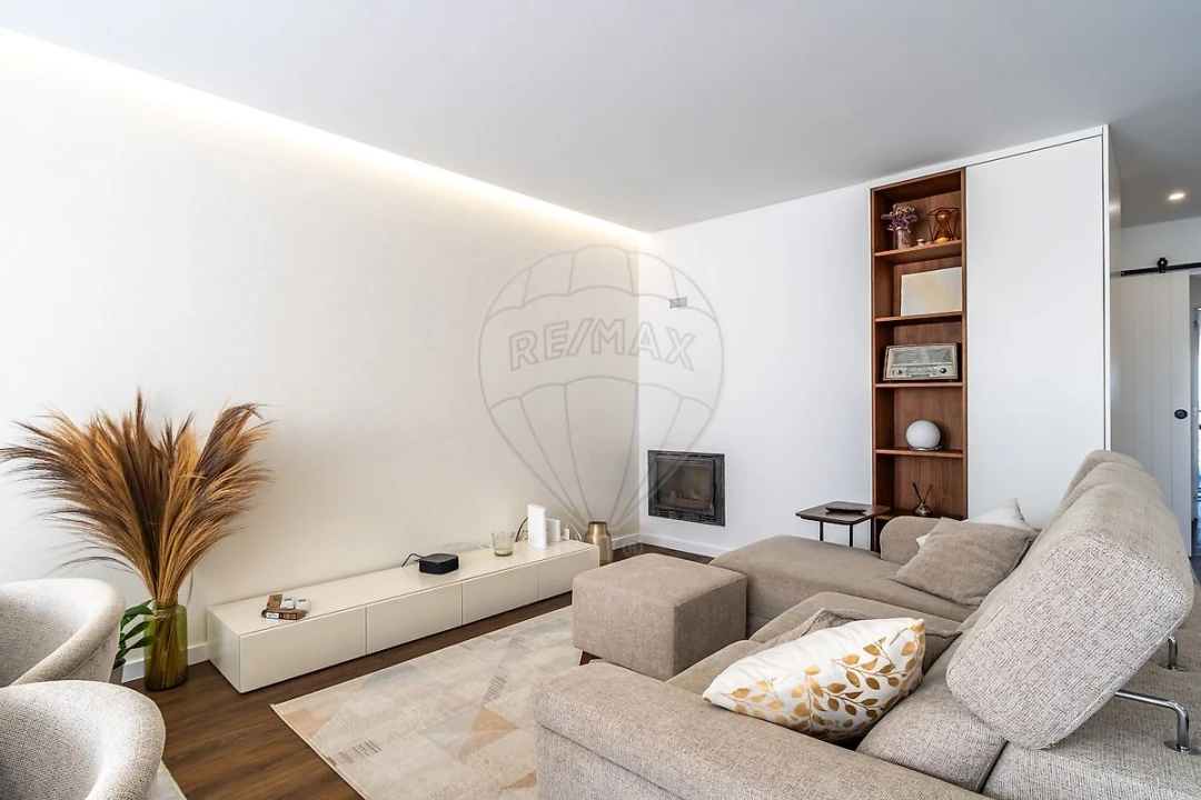 Apartamento T2 para Venda em Pedroso e Seixezelo Foto 18