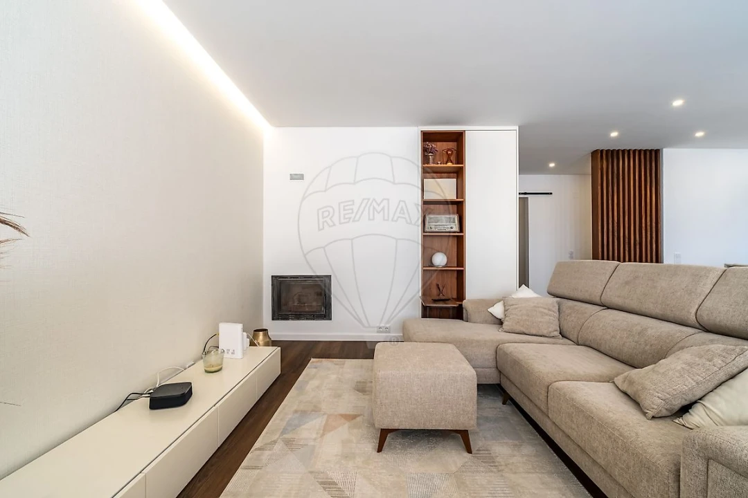 Apartamento T2 para Venda em Pedroso e Seixezelo Foto 25