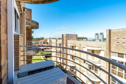 Apartamento T2 para Venda em Pedroso e Seixezelo