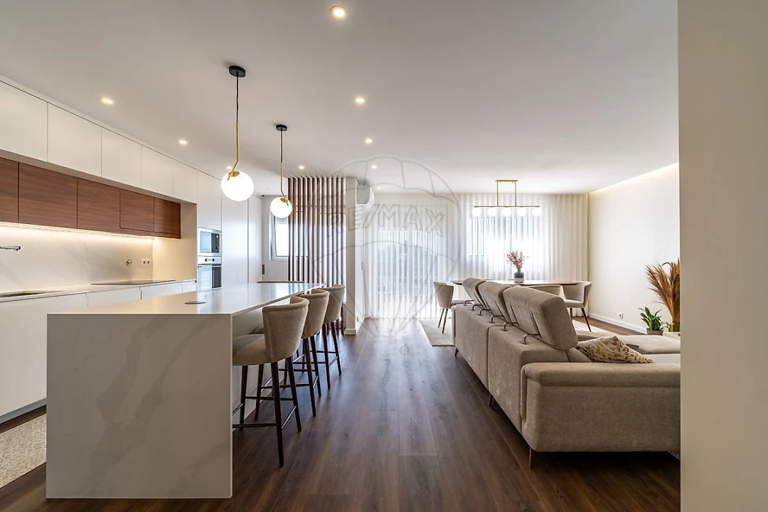 Apartamento T2 para Venda em Pedroso e Seixezelo Foto 11