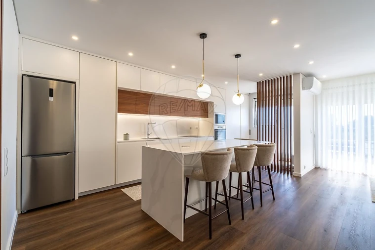 Apartamento T2 para Venda em Pedroso e Seixezelo Foto 12