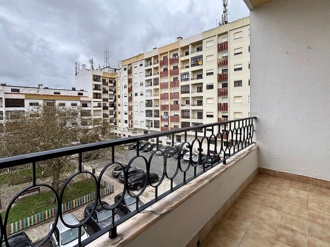 Apartamento T2 para Venda em Cacém e São Marcos Foto 11