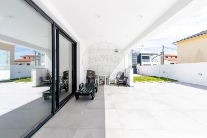 Moradia T4 para Venda em Silveira
