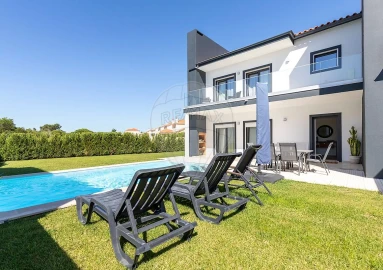 Moradia T4 para Venda em Silveira