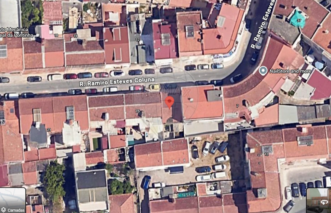 Prédio para Venda em Pontinha e Famões Foto 8