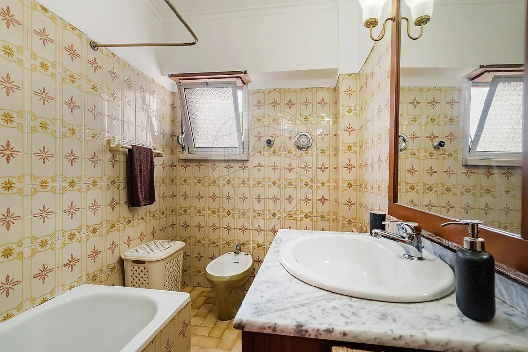 Apartamento T2 para Venda em Massamá e Monte Abraão Foto 2