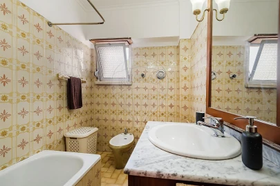Apartamento T2 para Venda em Massamá e Monte Abraão