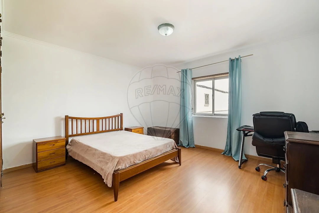 Apartamento T2 para Venda em Massamá e Monte Abraão Foto 6