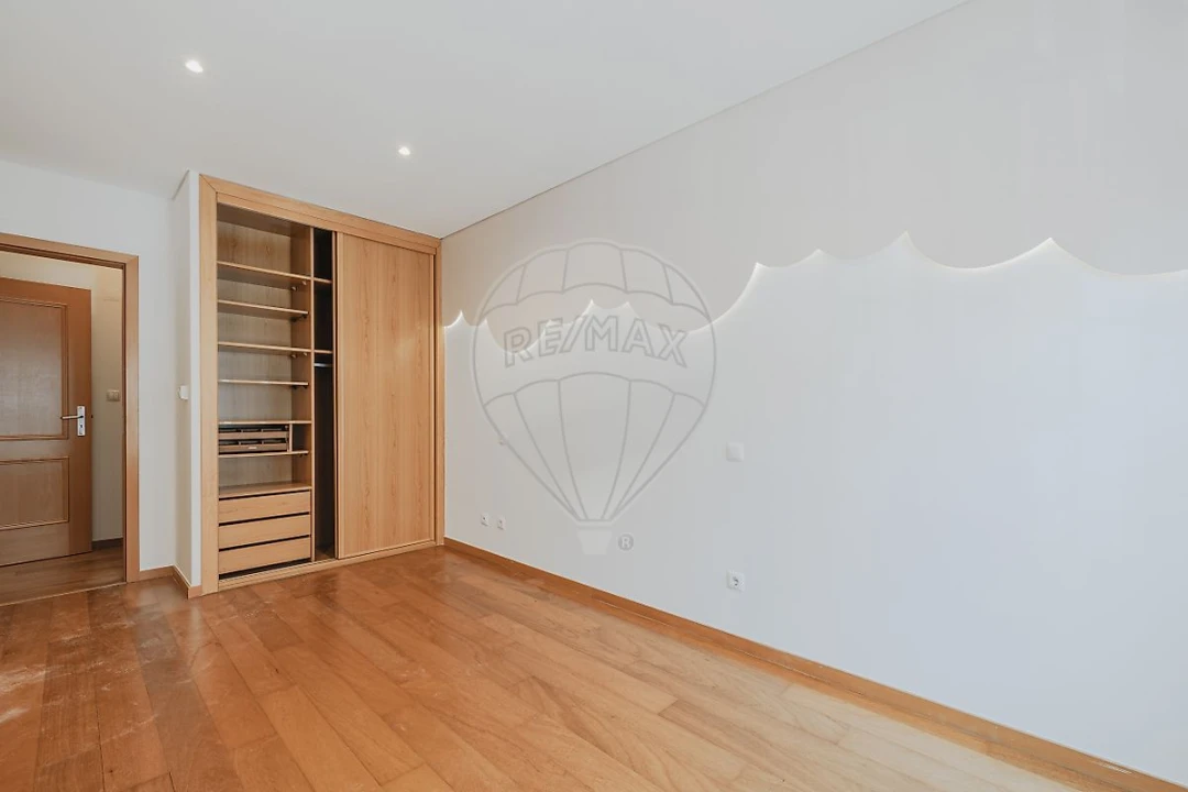 Apartamento T2 para Arrendamento em Águas Livres Foto 19