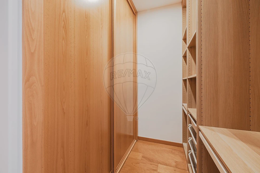 Apartamento T2 para Arrendamento em Águas Livres Foto 14