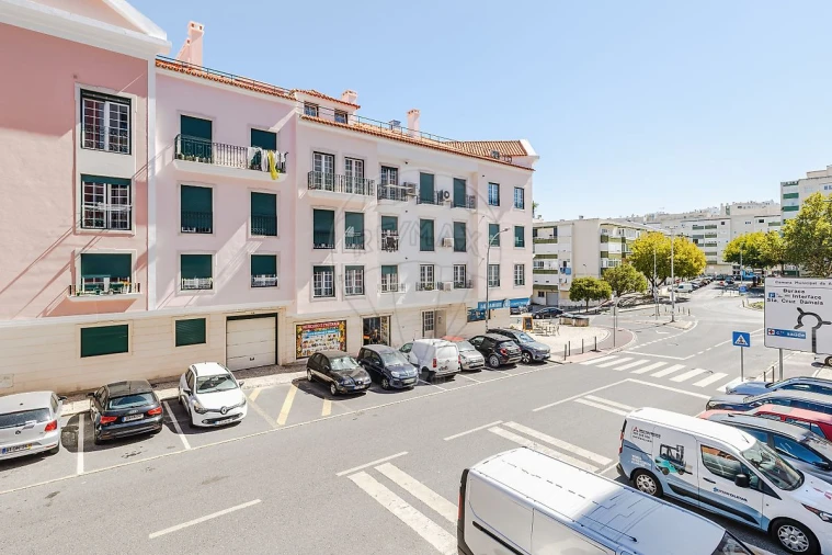 Apartamento T2 para Arrendamento em Águas Livres Foto 18