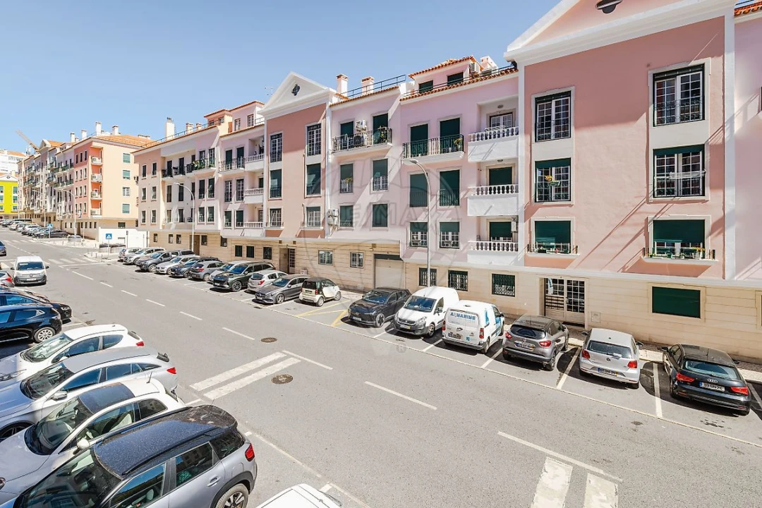Apartamento T2 para Arrendamento em Águas Livres Foto 22